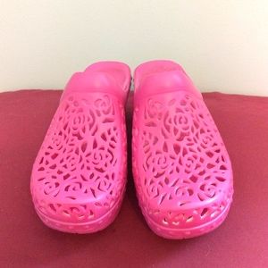 Dansko Pippa clogs